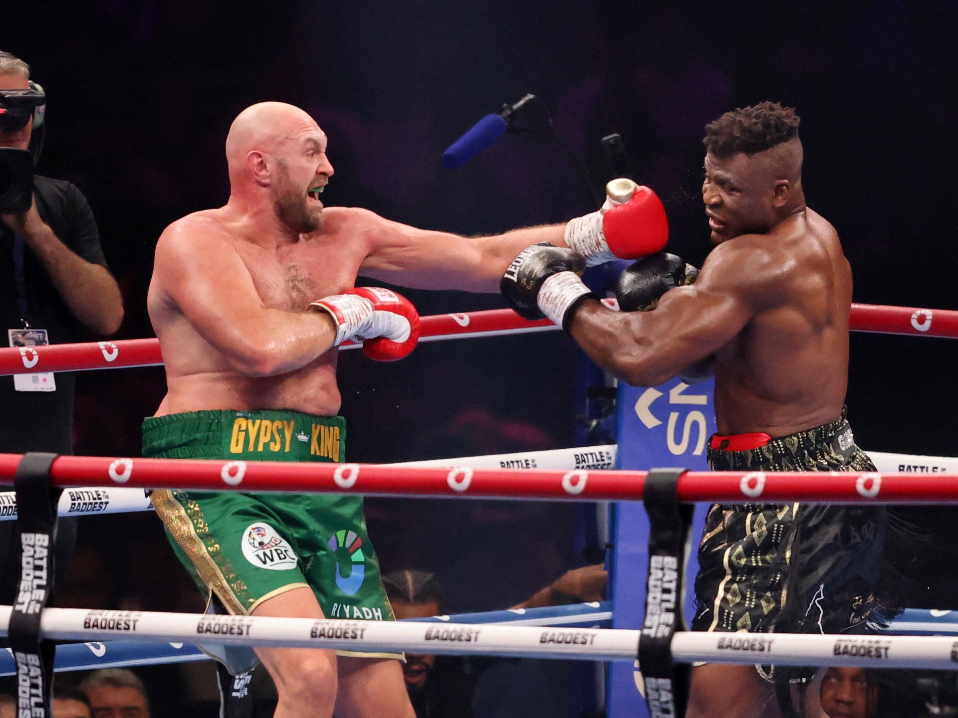 Featured image for Tyson Fury Overcomes Knockdown to Defeat Francis Ngannou