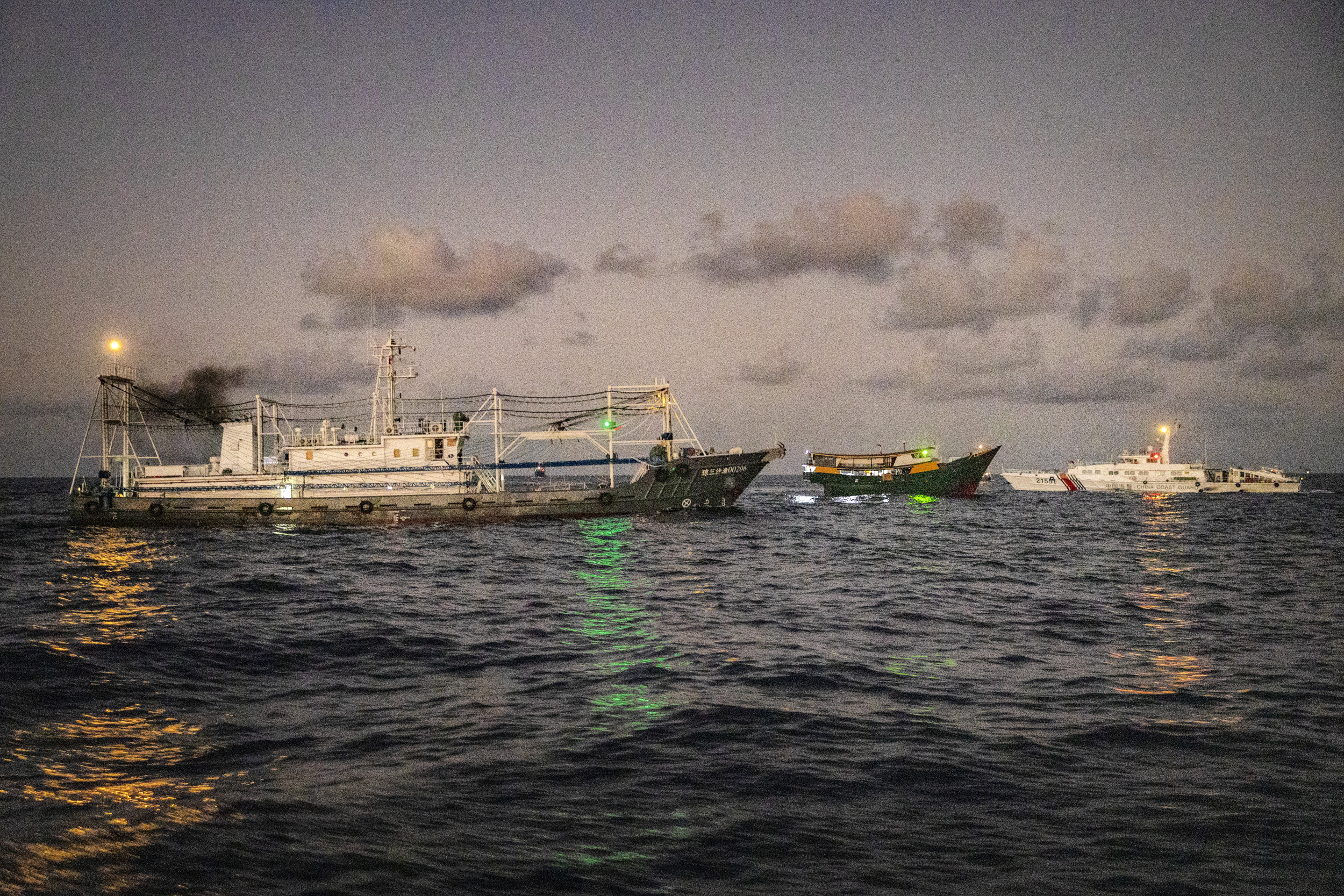 "Philippine President Warns of Losses in Response to Chinese Aggression"
