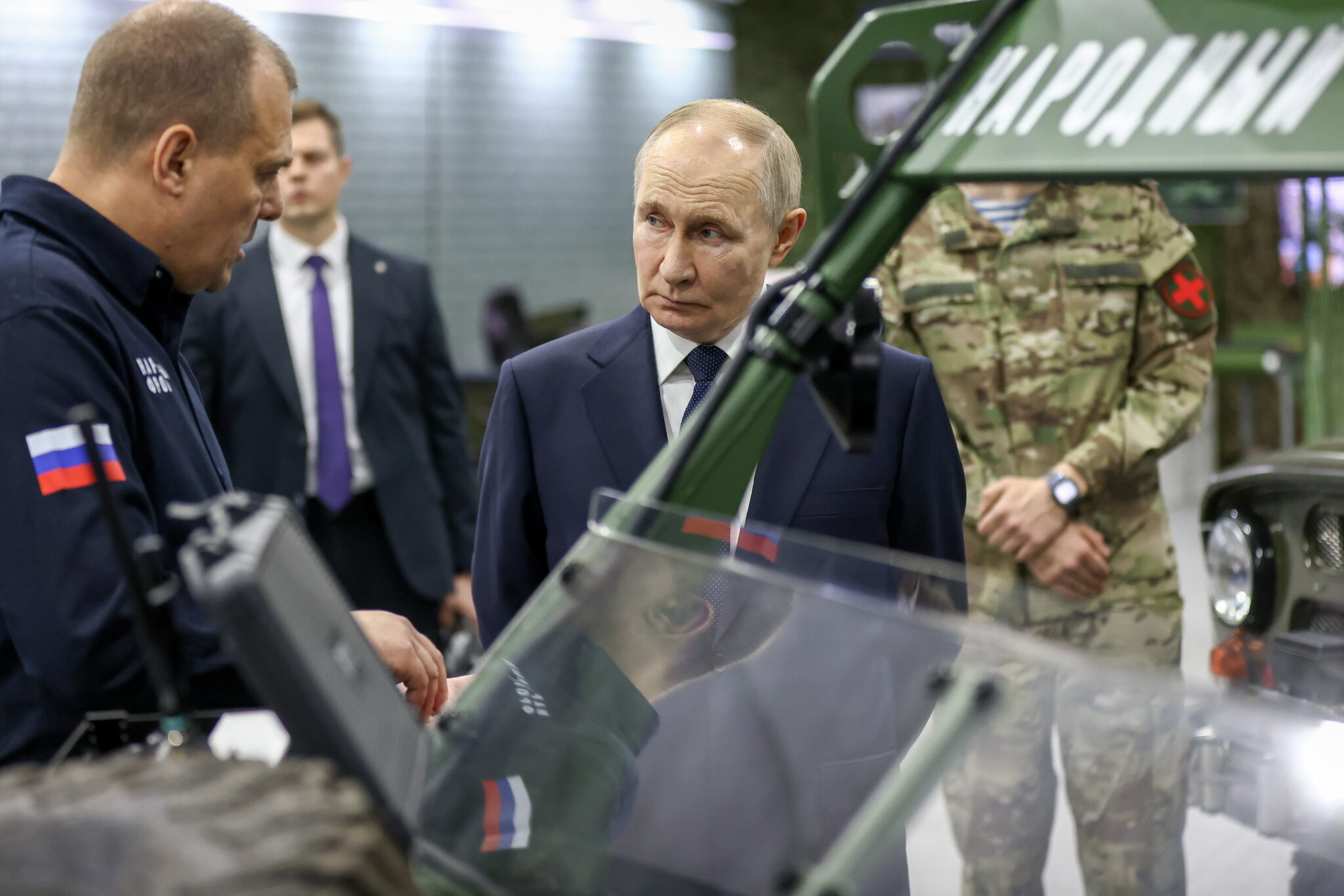 Putin's Escalating Ukraine Offensive Reflects Overconfidence Amid Western Tensions