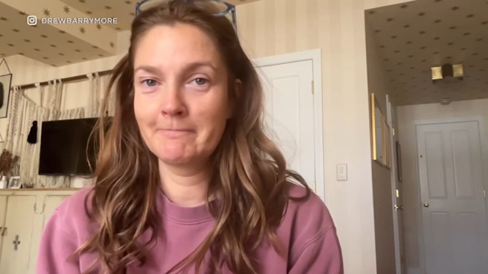 "Drew Barrymore Faces Backlash and Offers Tearful Apology for Resuming Talk Show Amid WGA Strike"