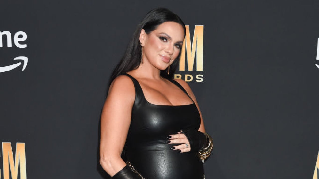 "Country Singer Renee Blair's Terrifying Childbirth Ordeal: Losing Half Her Blood"