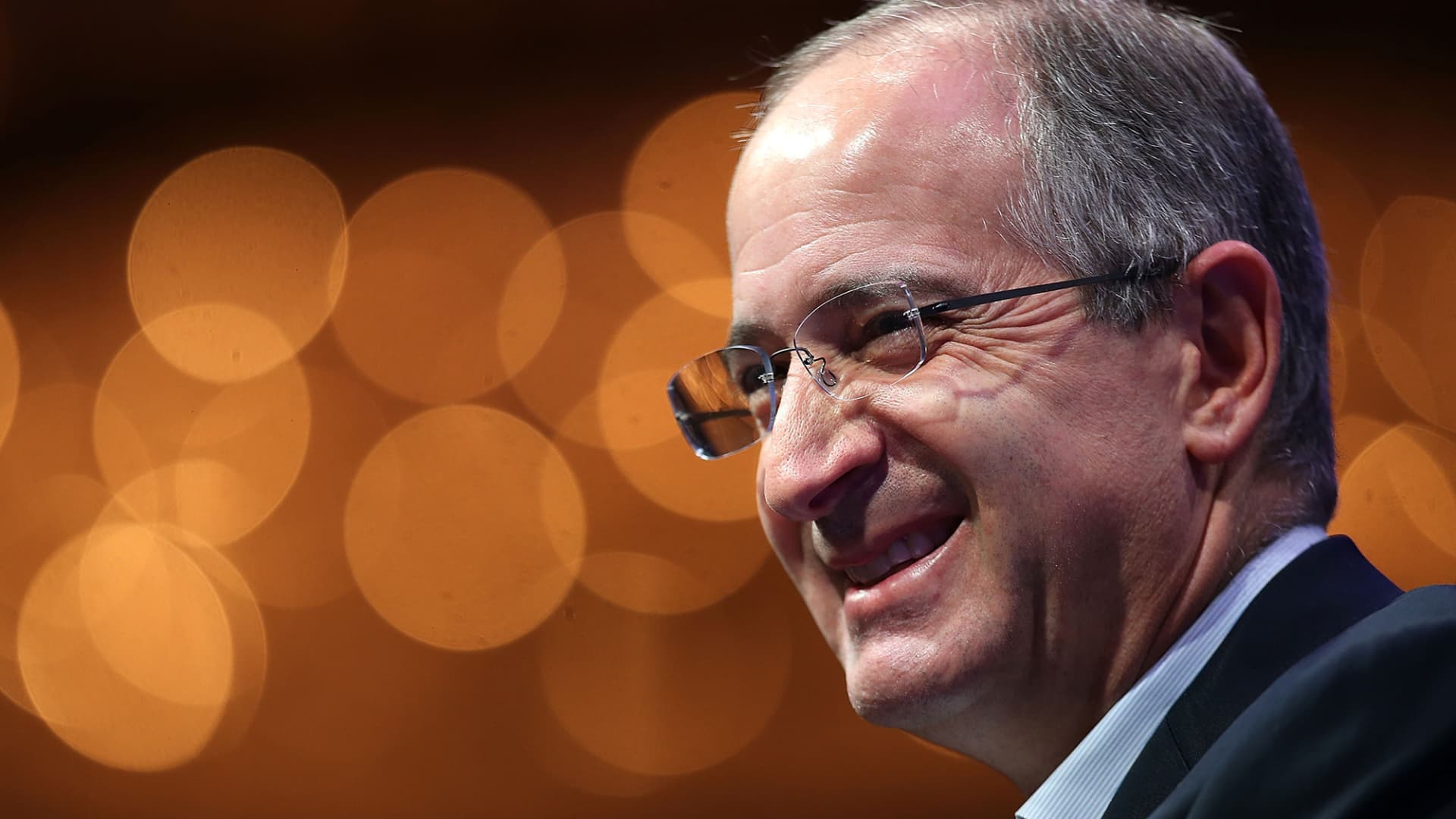 "Comcast's Q4 Performance: Revenue Tops Estimates Despite Subscriber Losses"