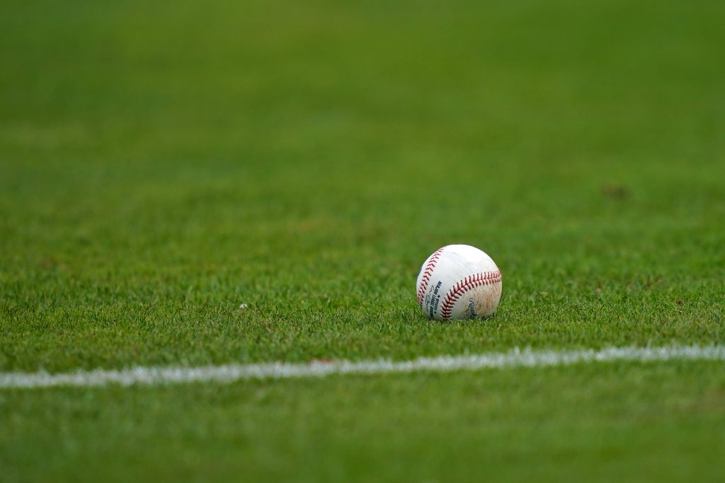 "Amazon's Investment Reshapes Diamond Sports Group's Broadcasting Landscape"