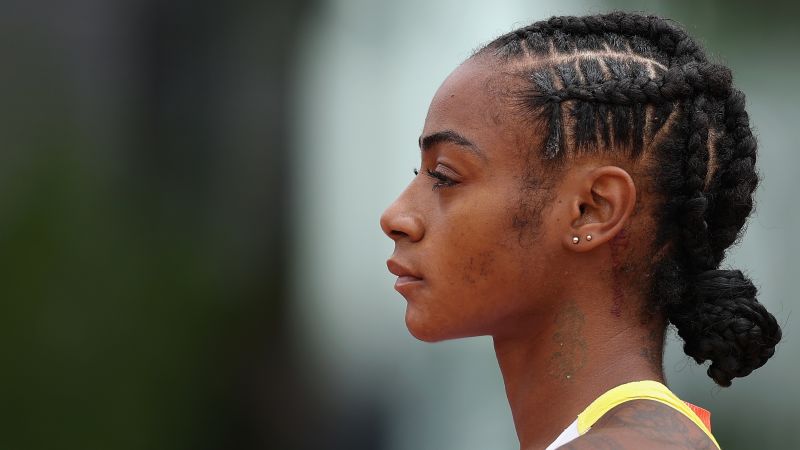 Featured image for Sha’Carri Richardson Addresses Airport Incident and Apologizes