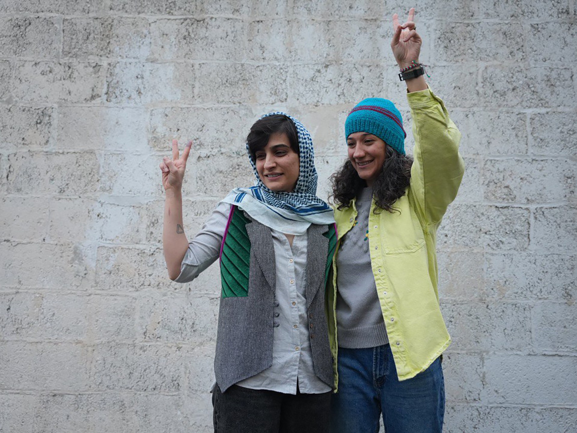 Featured image for Iranian Journalists Face New Hijab Case After Temporary Release