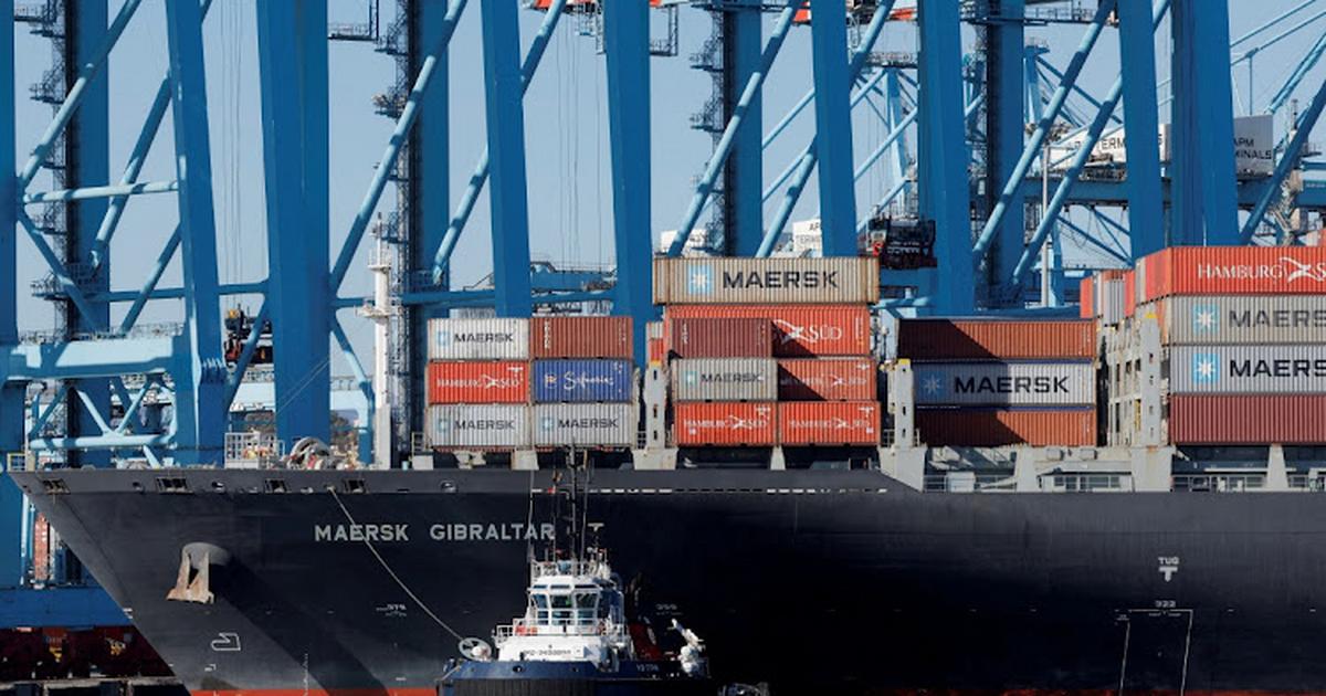 Featured image for "Kenya's Financial Strain: Red Sea Militant Attacks Take Toll"