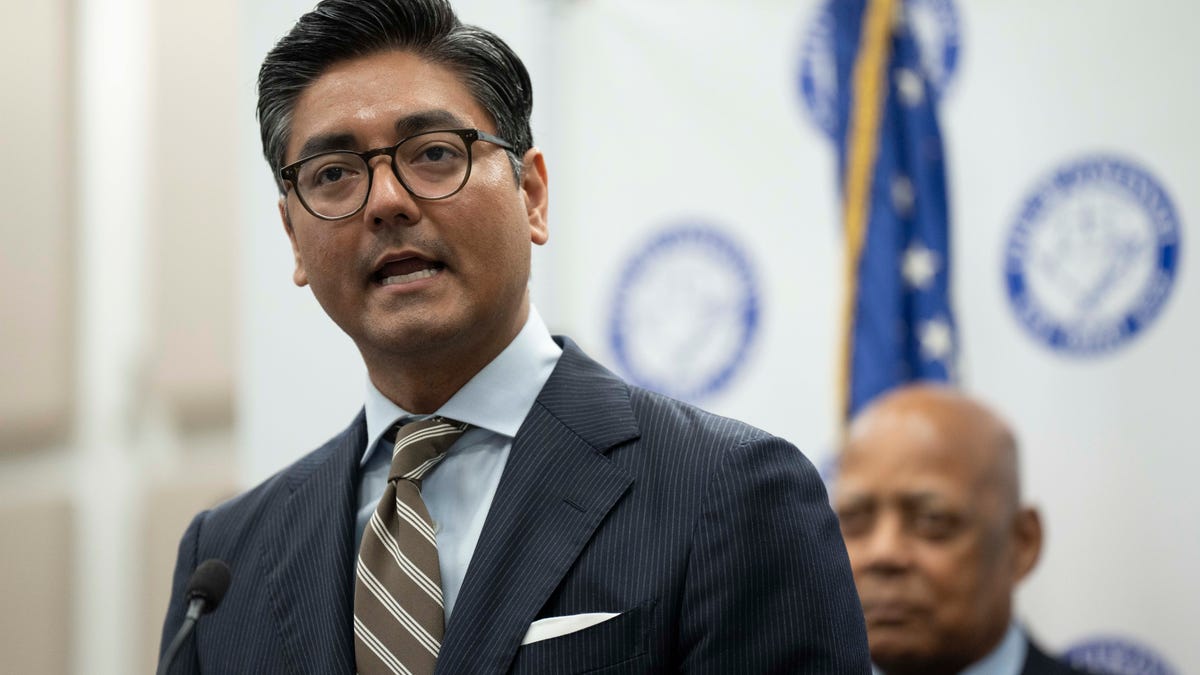 Featured image for "Cincinnati Embraces Taylor Swift: Concert Preparations, Proclamations, and Popularity"