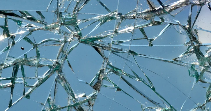 Fatal Multi-Vehicle Crash in Minnesota Leaves Two Dead and Injured