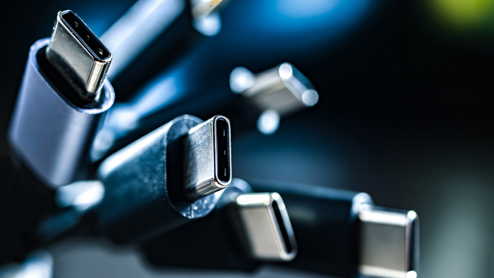 Featured image for Top 5 Must-Have USB-C Mini Gadgets