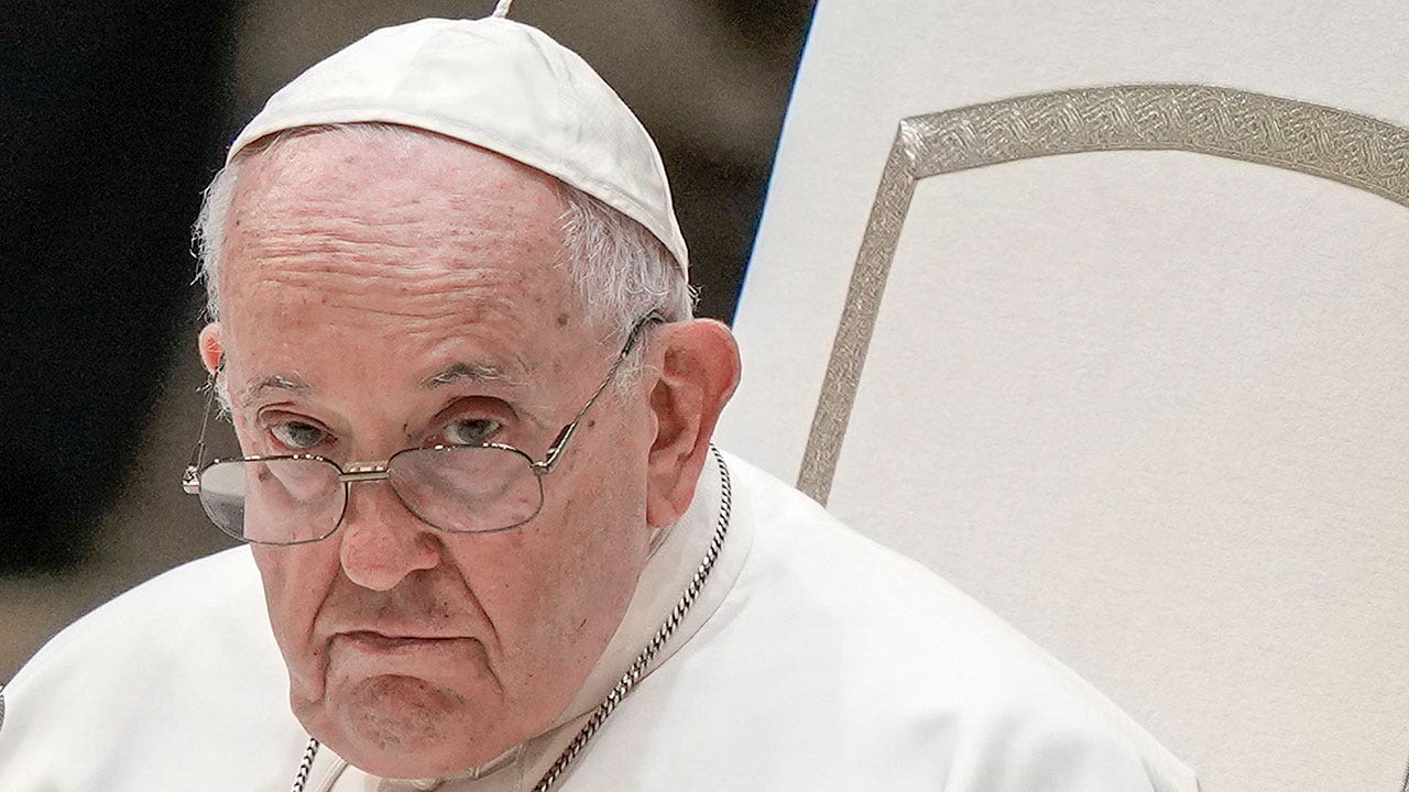 "Ukraine's Response to Pope Francis' 'White Flag' Comment Sparks Controversy"