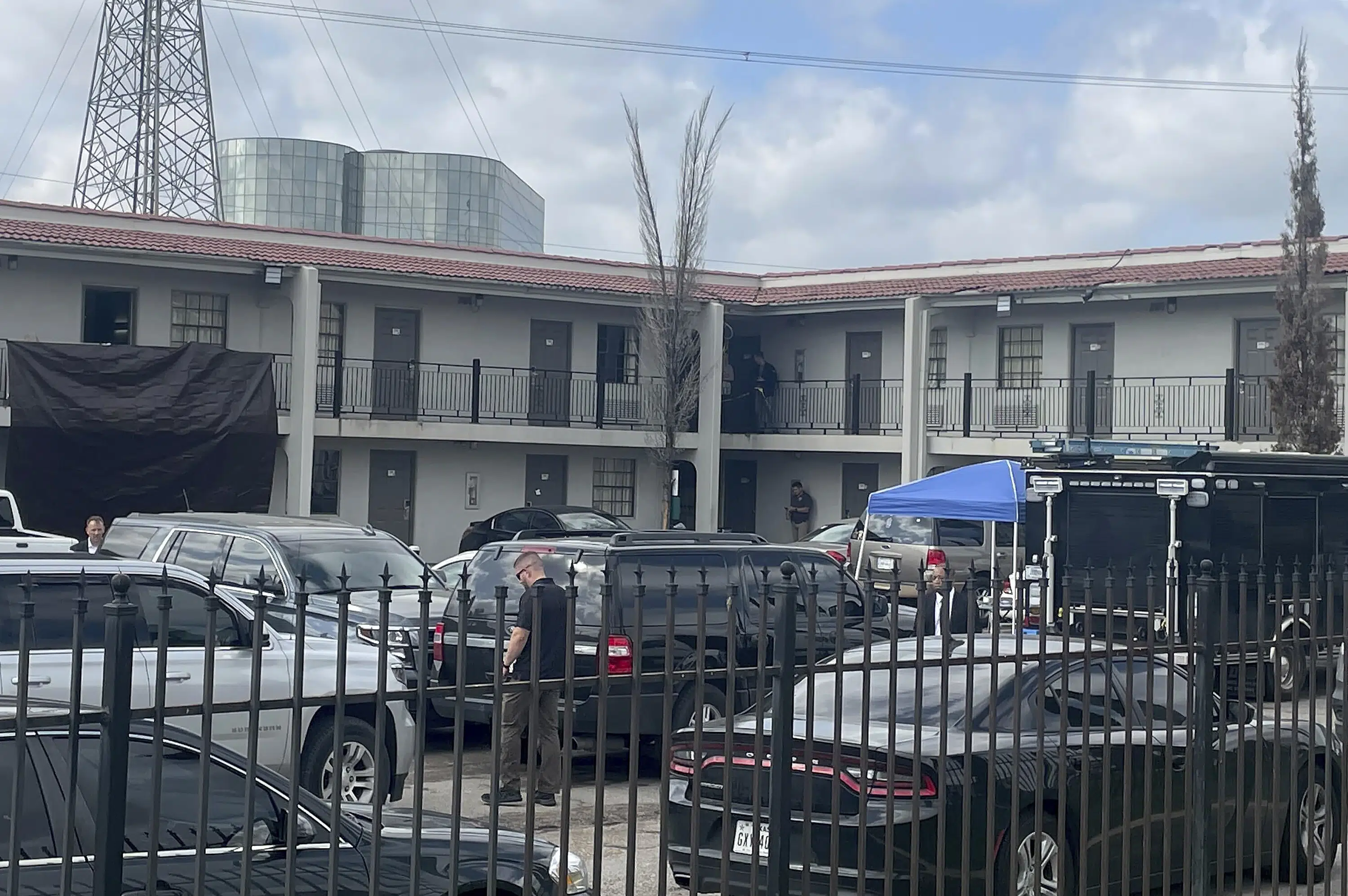 Houston Hostage Crisis Ends in Shooting and Charges for 17-Year-Old Suspect
