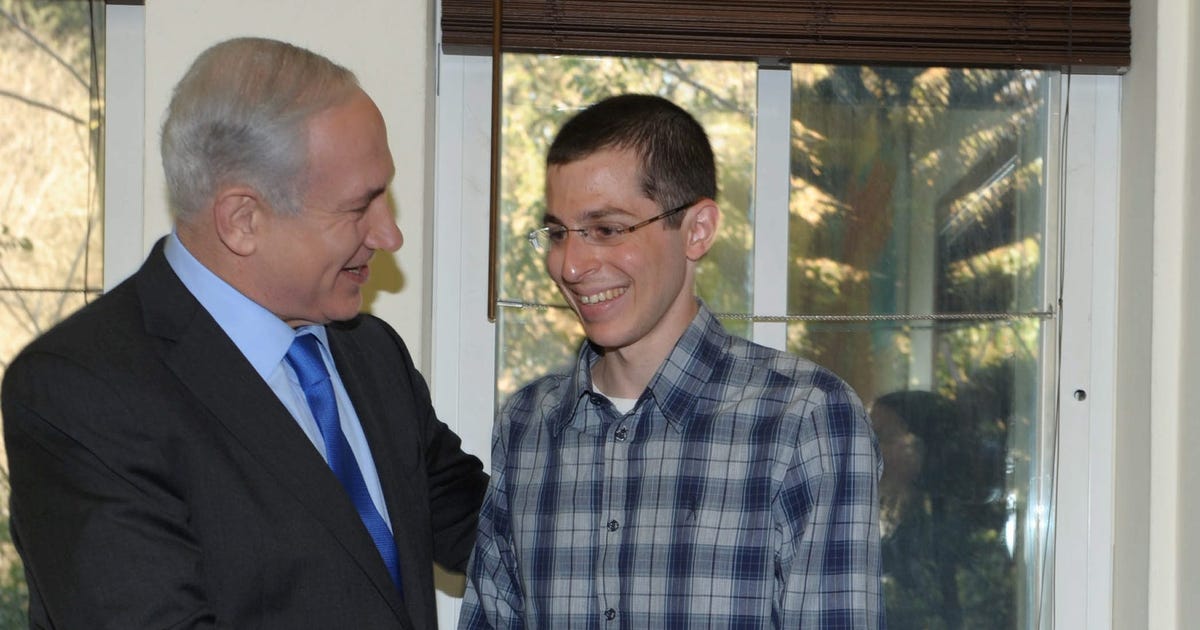 "Netanyahu's Balancing Act: Hostage Negotiations and Political Pressure in Israel"
