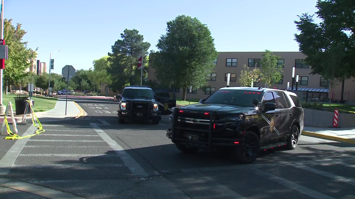 Featured image for Fatal Shooting at UNM Campus Prompts Lockdown and Manhunt