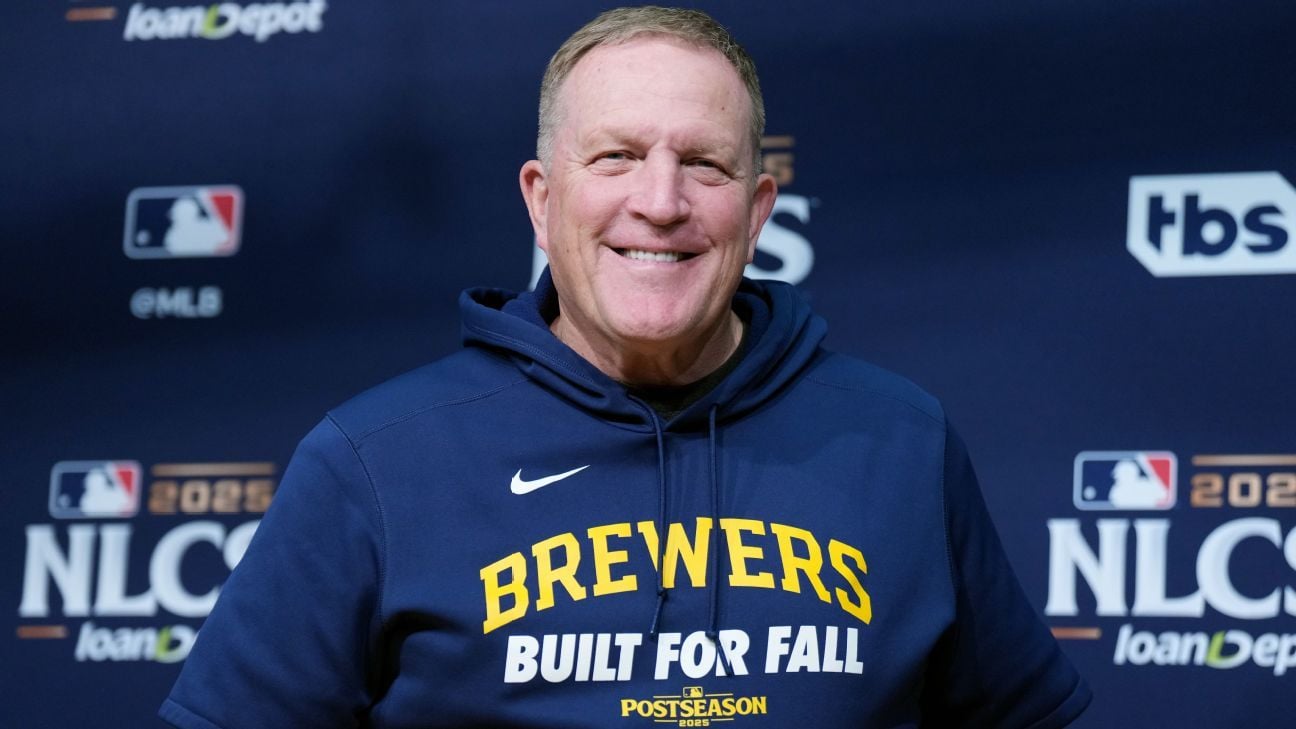 Featured image for Brewers' Pat Murphy Wins NL Manager of the Year for the Second Consecutive Season