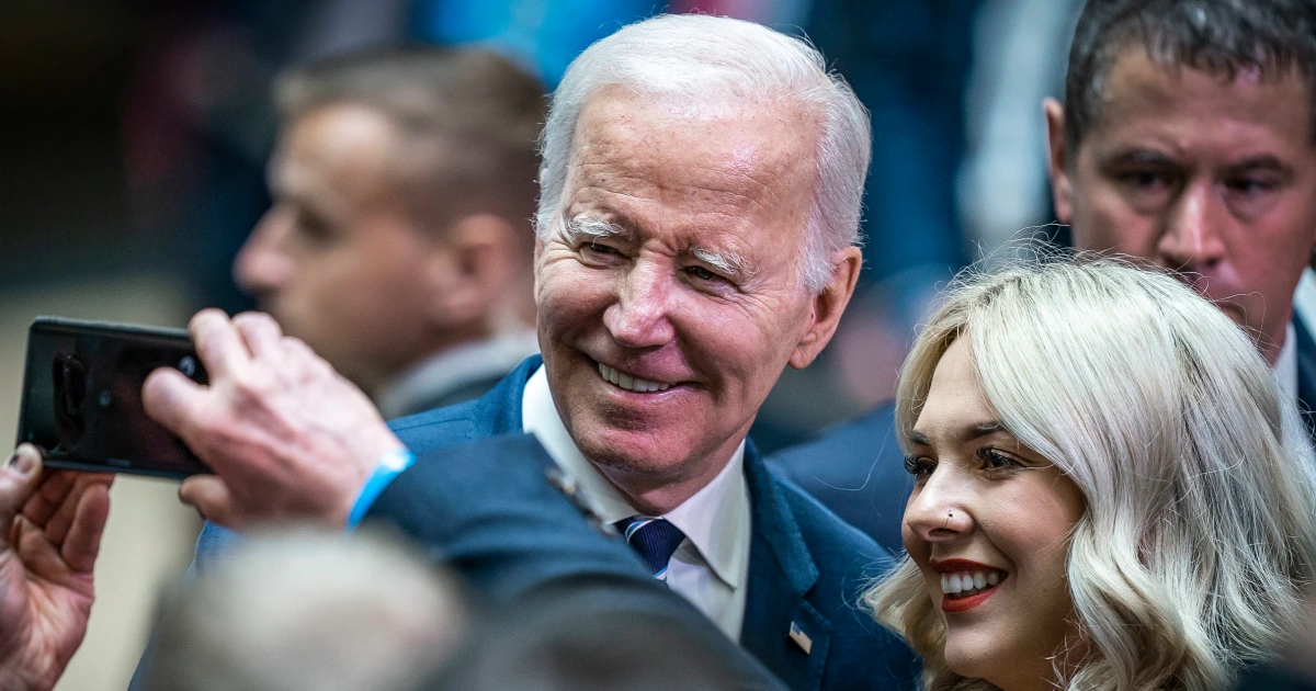 Featured image for Lost Biden security paper found on Belfast street.