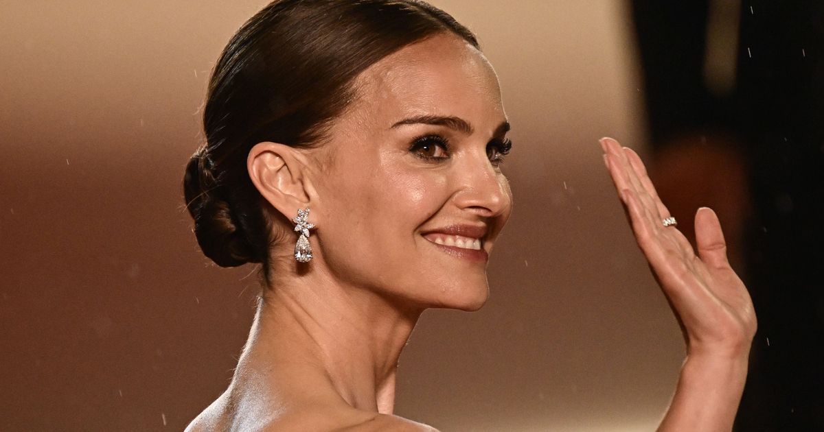Featured image for Natalie Portman Shines in Vintage Dress at Cannes Film Festival