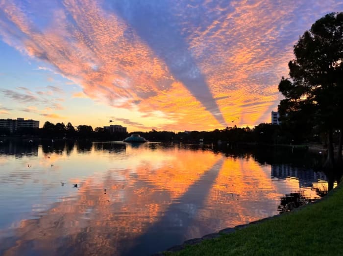 Featured image for "Unseasonably Warm Weather to Persist in Central and South Florida"