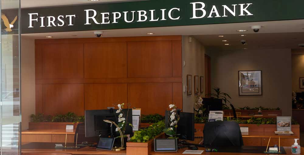 First Republic Bank faces pressure and seeks strategic alternatives.