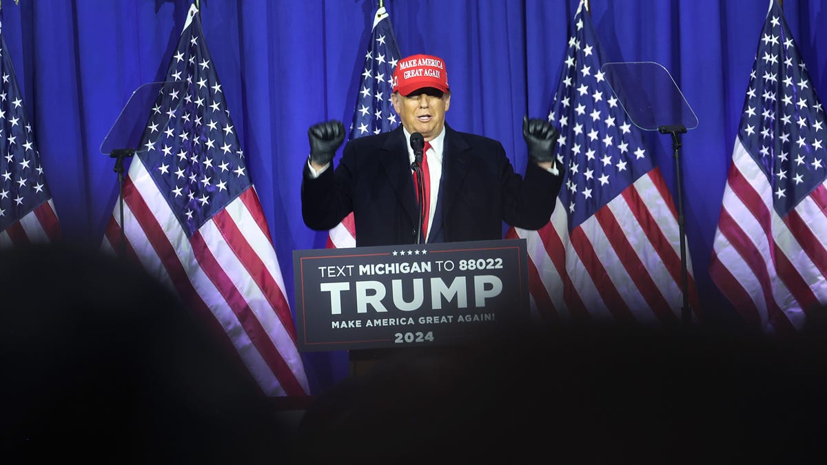 "Assessing Trump's Remarks on Auto Industry in Waterford Twp.: Hits and Misses"