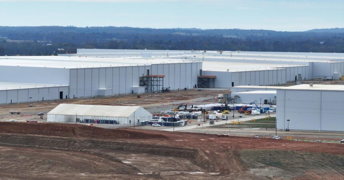 Featured image for Ford shifts focus from EV batteries to energy storage, leading to job cuts in Kentucky