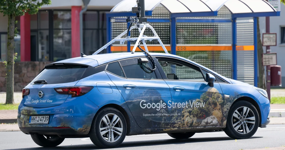 Featured image for Man wins $12,500 after Google Street View captures him nude in Argentina