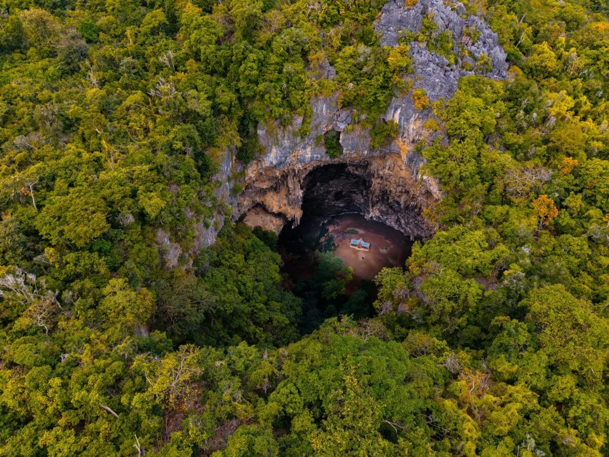 Scientists Discover Hidden Underground Cave in Chinese Sinkhole