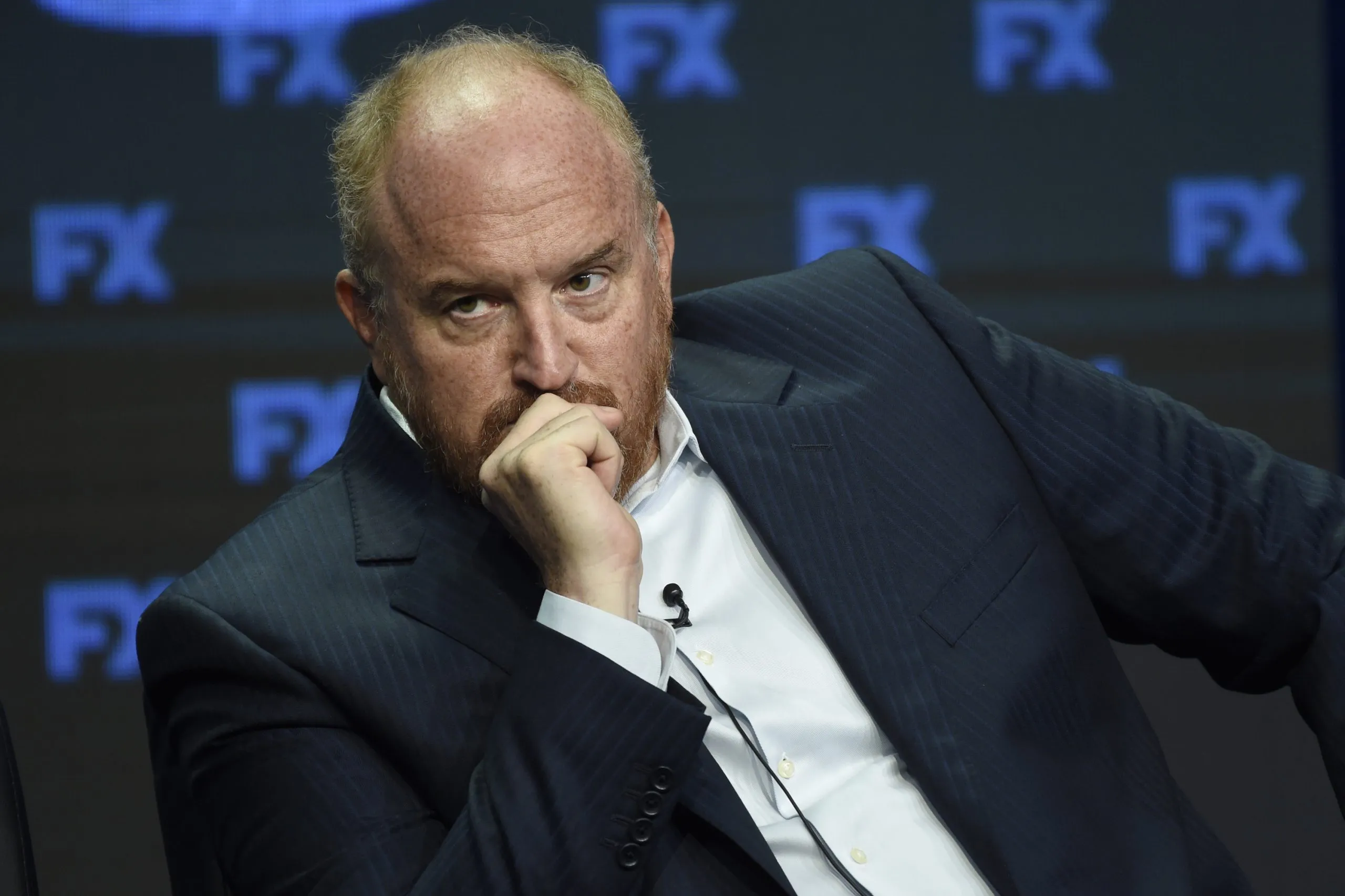 Featured image for Controversy Over Comedians Performing in Saudi Arabia