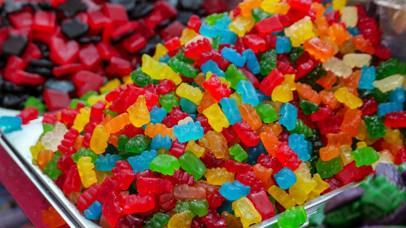 Featured image for States Target Food Dyes Amid Growing Support for MAHA