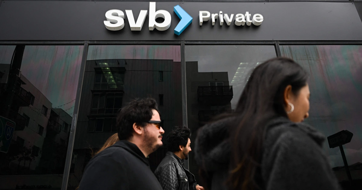 Is the Federal Reserve Failing in Bank Oversight?