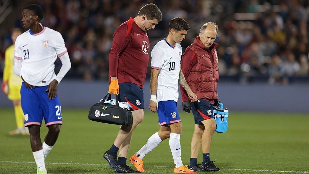 Featured image for USMNT updates: Pulisic injured early, Robinson sidelined for Australia match