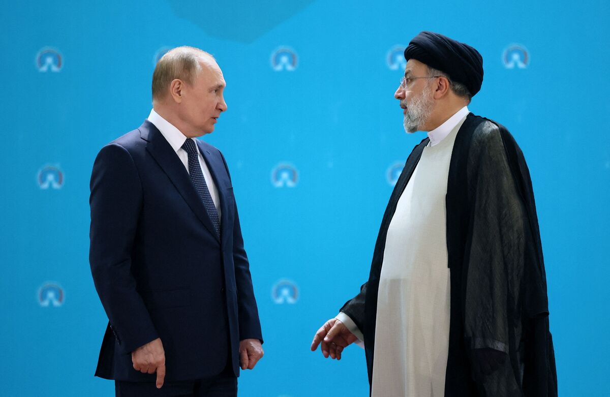 "Putin Advises Iran to Avoid Escalating Conflict in Middle East"