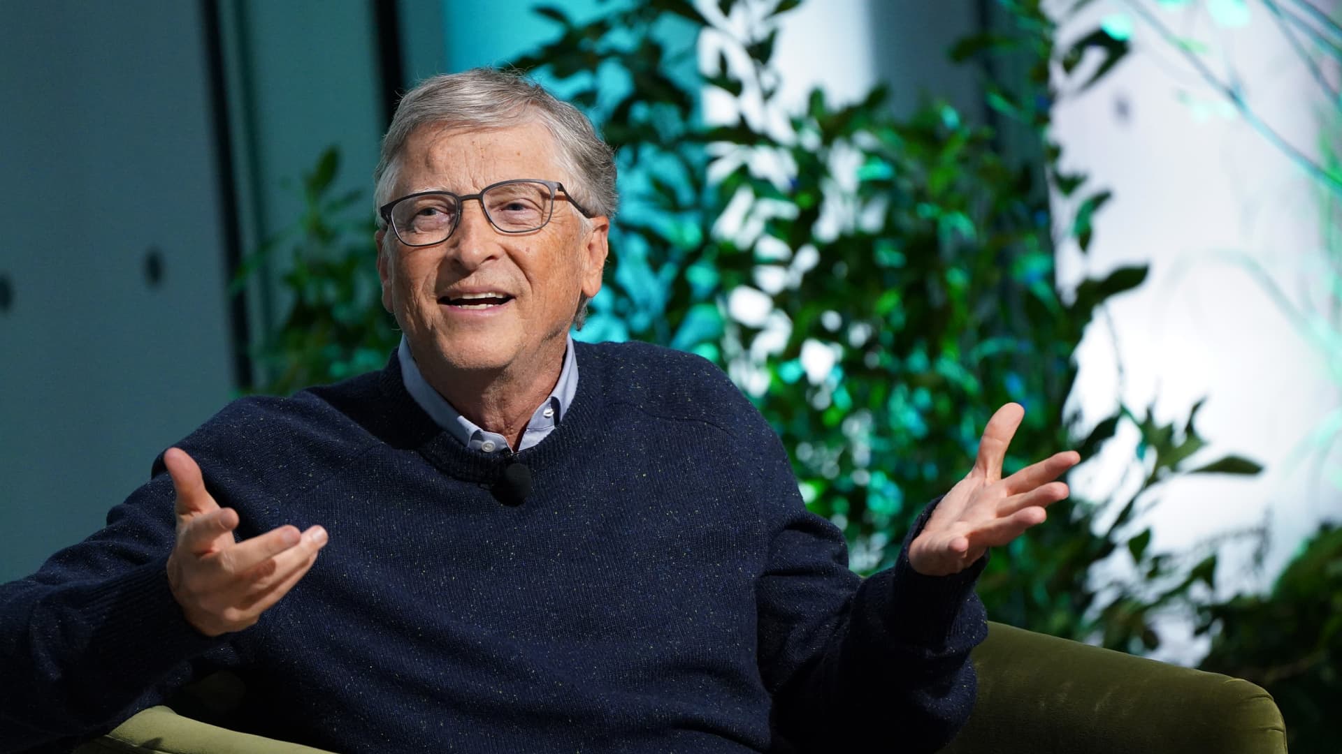 Bill Gates: Republicans for climate change action, overlooked contributors, and the end of the oil and gas era