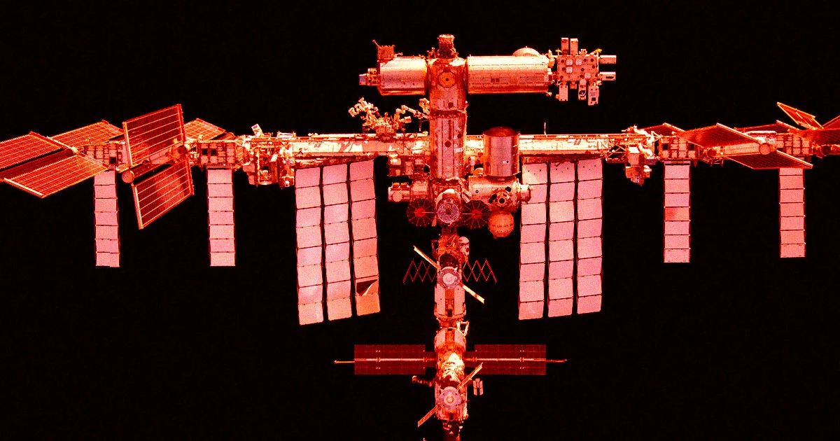 Ex-Space Agency Chiefs Condemn Space Station Destruction Plan