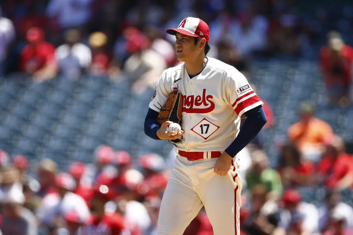 Shohei Ohtani's Elbow Injury Raises Questions for Future and Free Agency