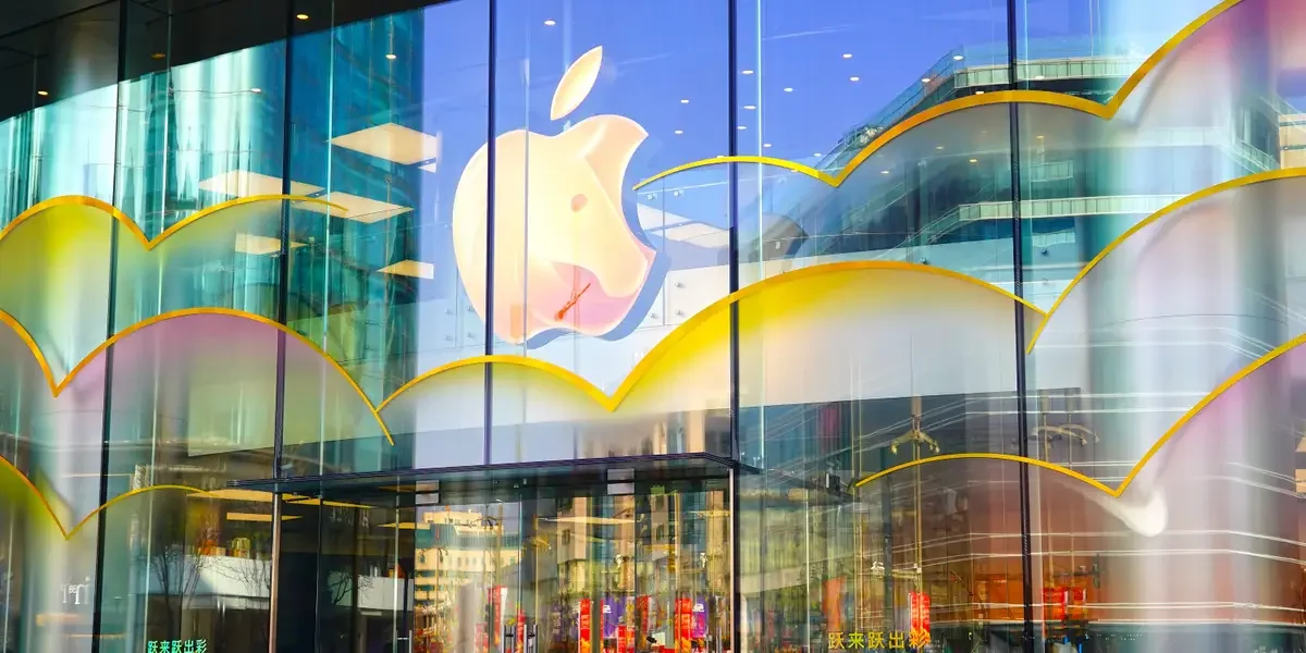 Apple's iPhone Boom Drives Record Holiday Quarter as China Rebounds