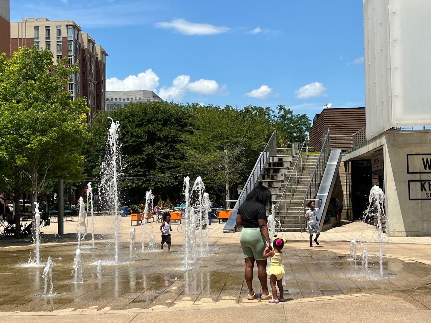 Impending Heat Wave Followed by Scattered Rain and Storms