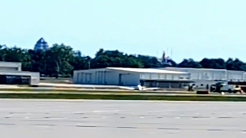 Featured image for Emergency Landing Forces Closure of Des Moines International Airport Runway