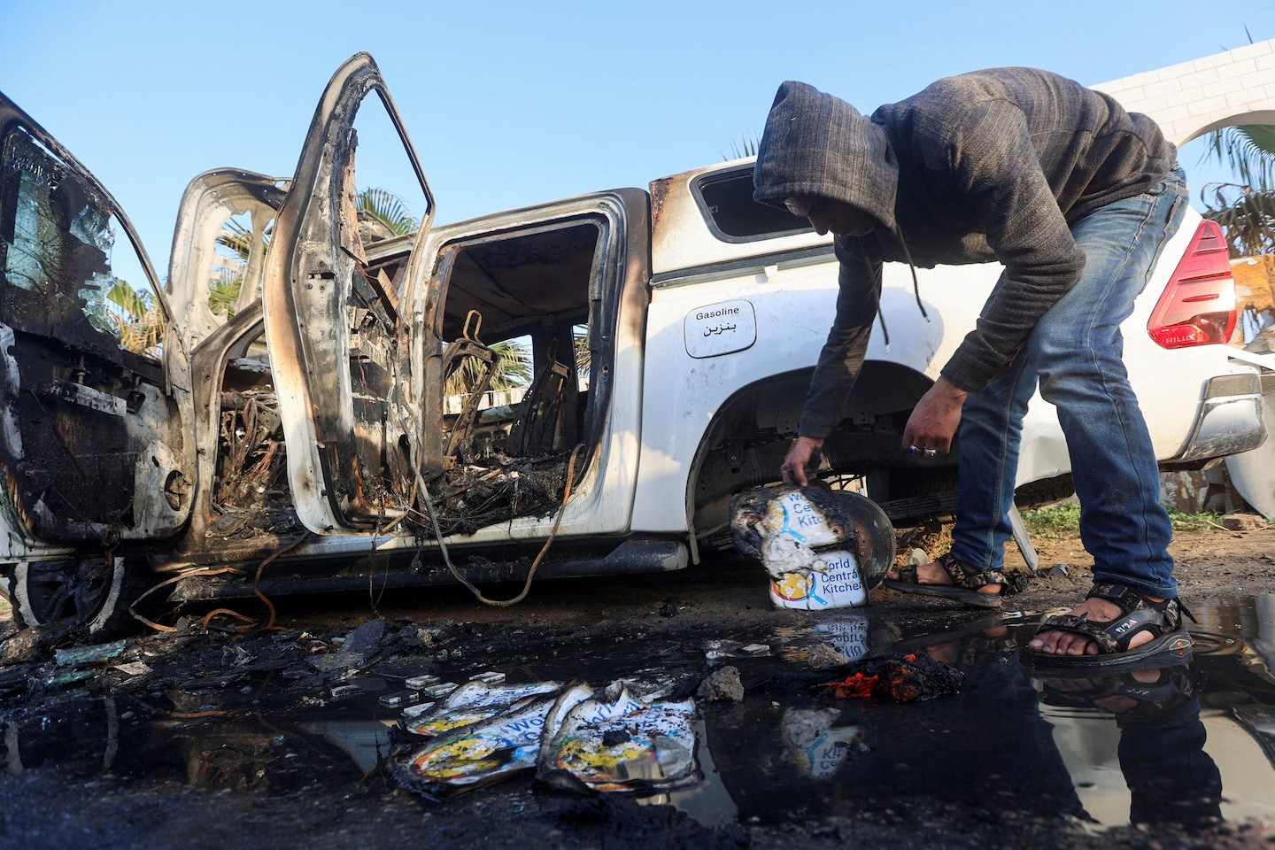 "Israel-Hamas Conflict Updates and José Andrés' World Central Kitchen Tragedy"