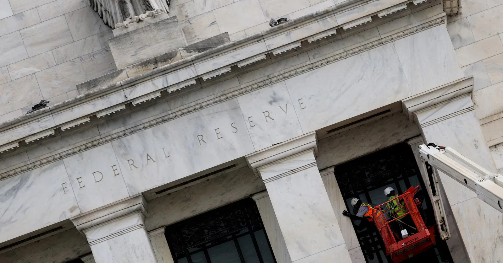 Trump narrows Fed chair contenders amid market speculation