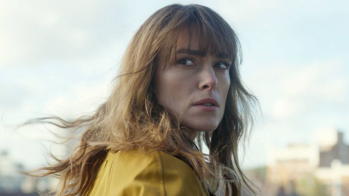 Featured image for Keira Knightley Stars in Netflix's Acclaimed Spy Thriller 'Black Doves'