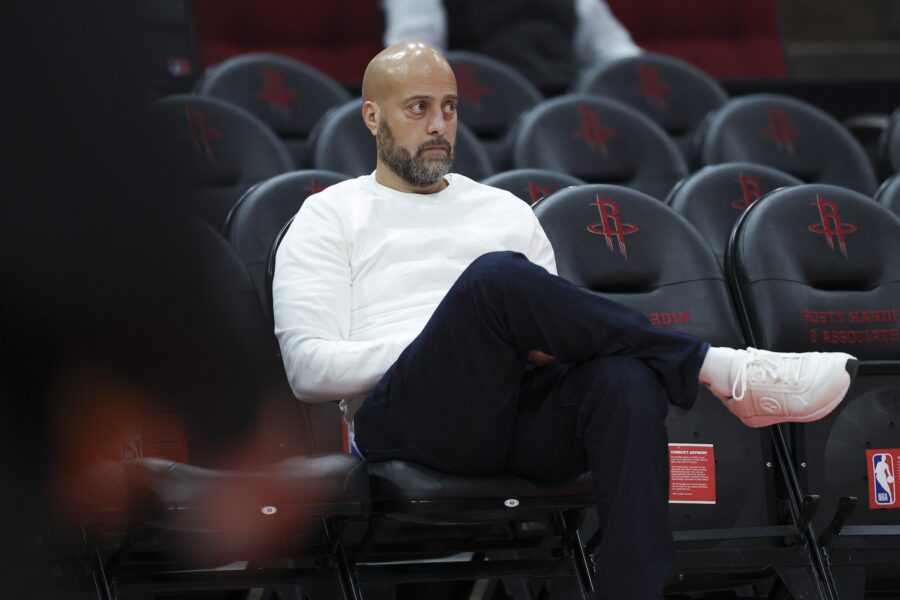 Featured image for Rockets' Stone Discusses KD, Whitmore, Green Amid Historic 7-Team NBA Trade