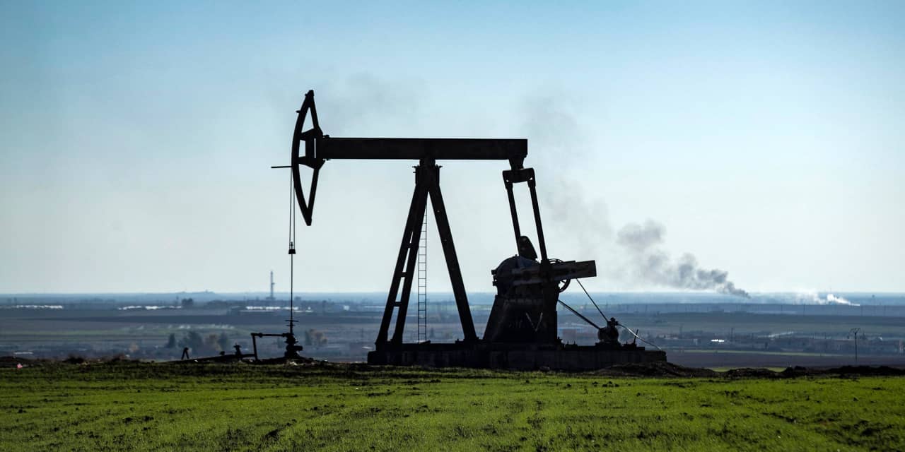 Featured image for Oil Prices Plummet to 15-Month Lows Amidst OPEC+ Calm.