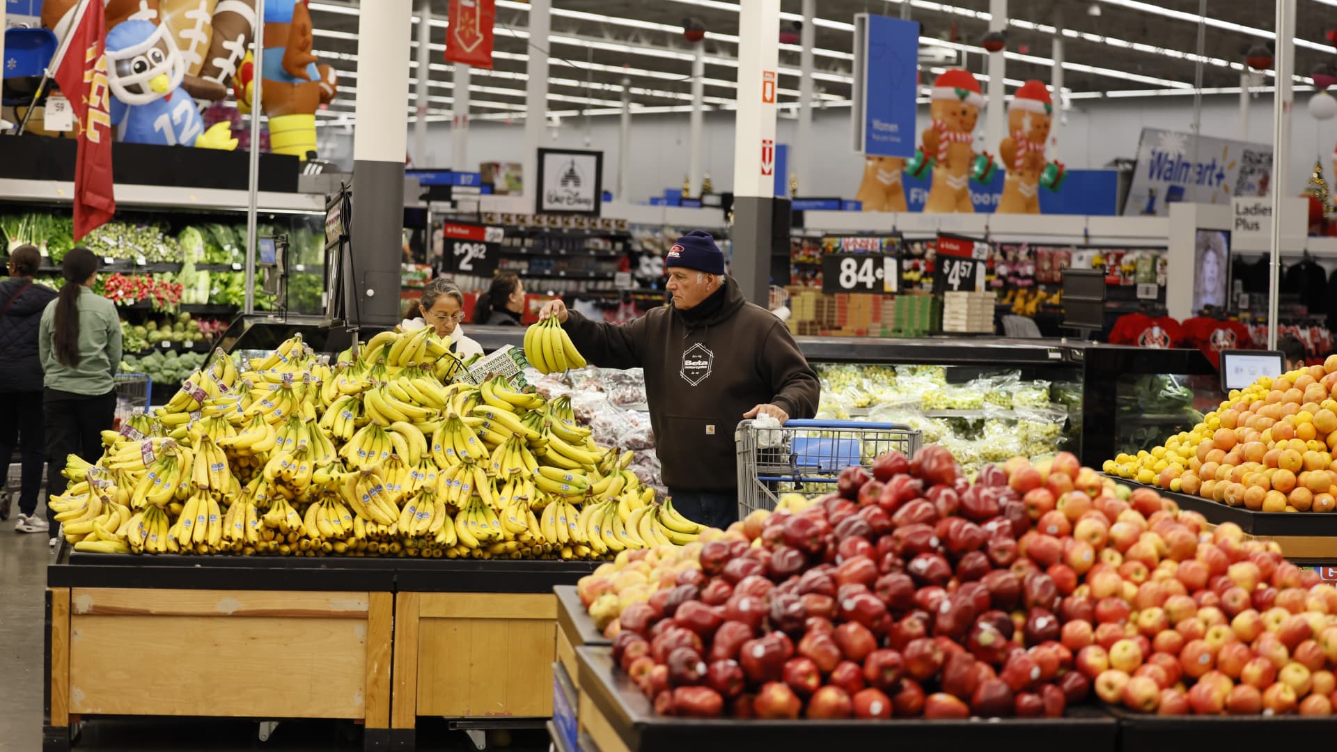 US Inflation Report Poised to Challenge Fed's Strategy