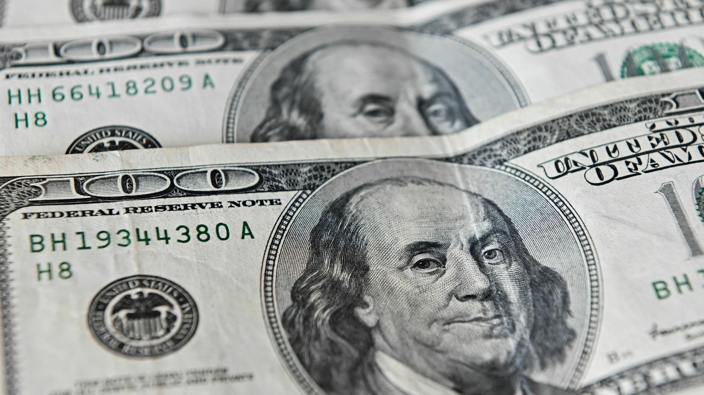 Featured image for Is the Reign of the U.S. Dollar Coming to an End?