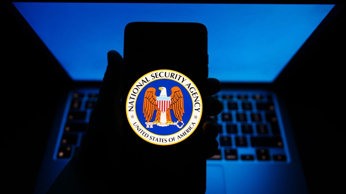 Featured image for NSA Recommends Weekly Phone Restart for Enhanced Security