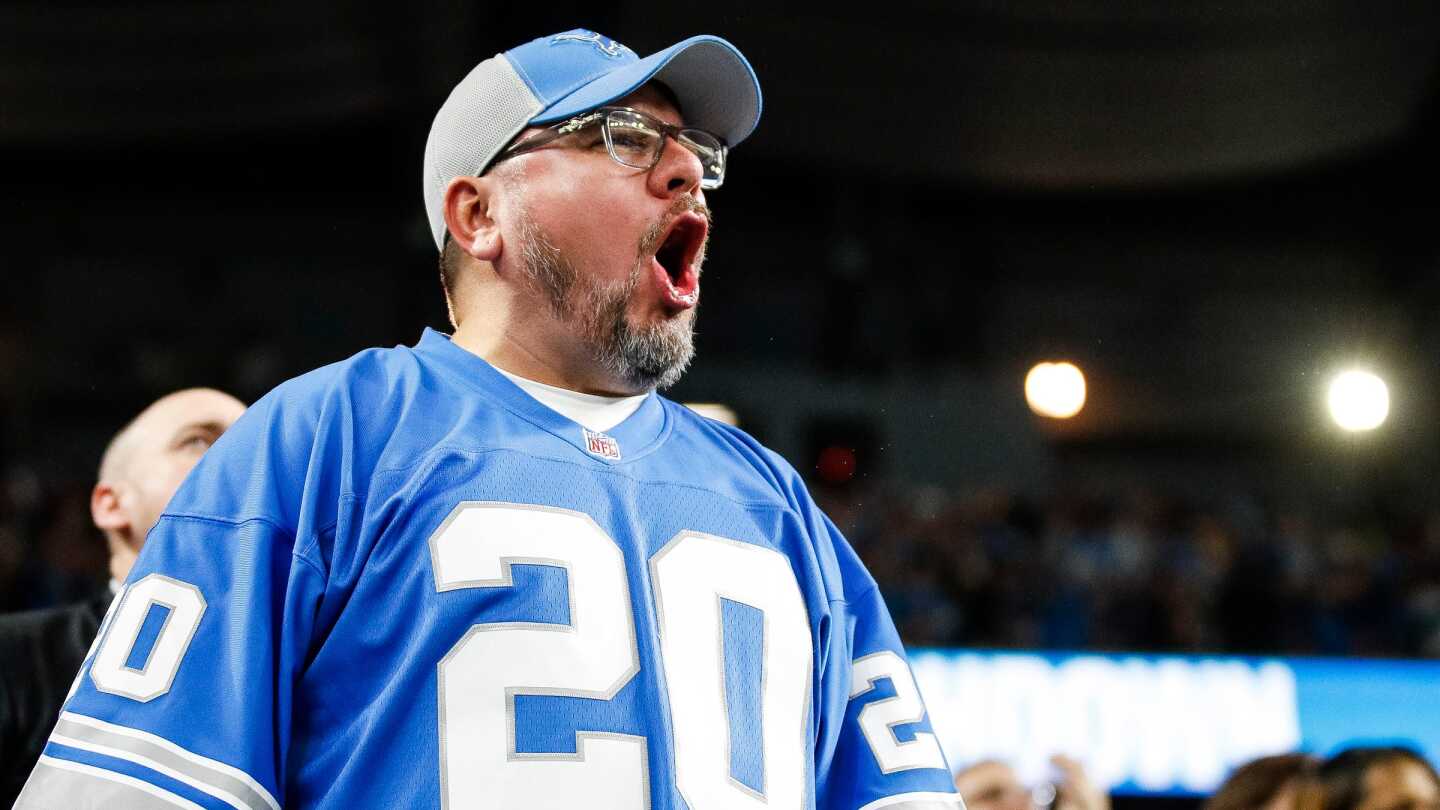 Featured image for NFL Schedule Flex: Lions vs. Broncos Primetime Showdown