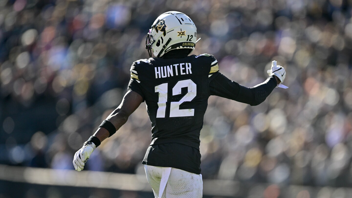 Featured image for Travis Hunter Makes History with Dual Bednarik and Biletnikoff Wins