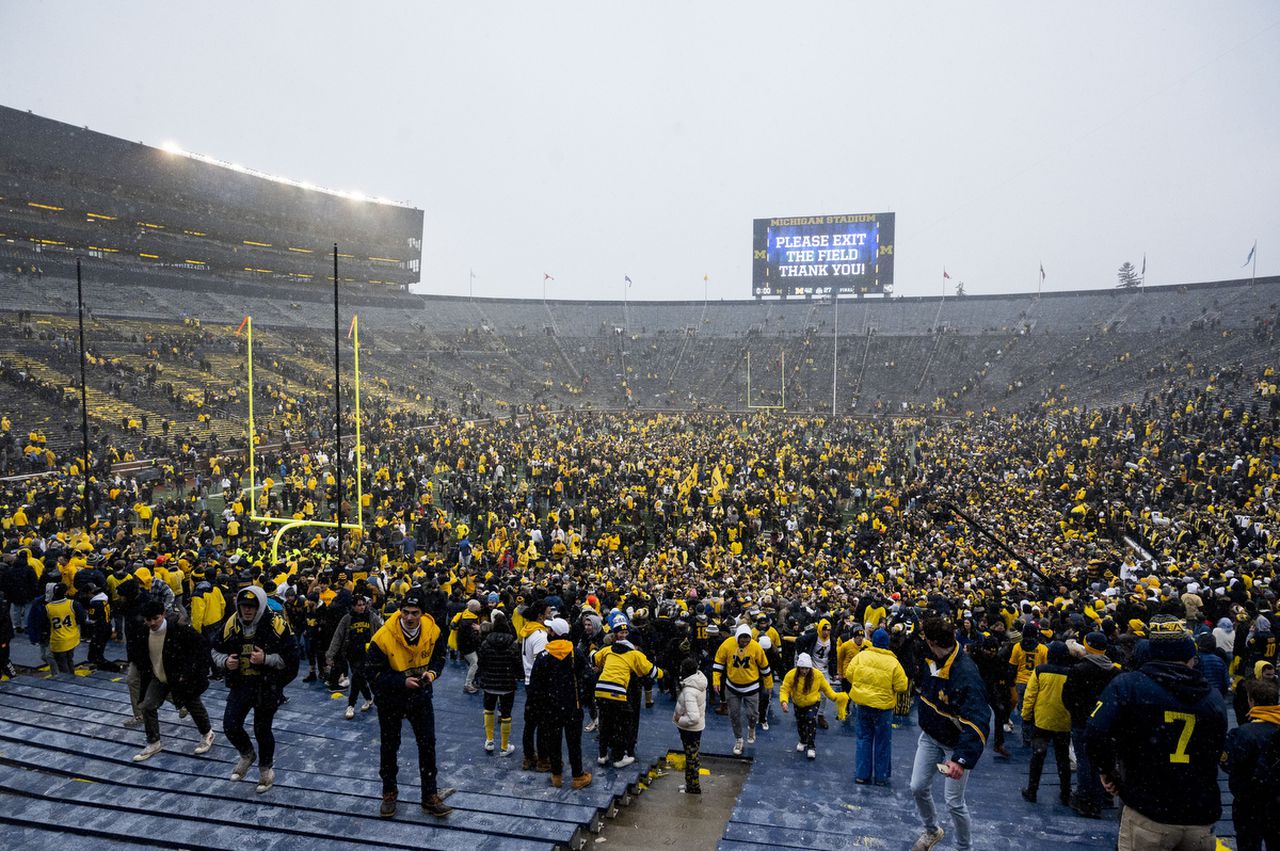 "Intense emotions fuel anticipation for Ohio State vs. Michigan rivalry game"