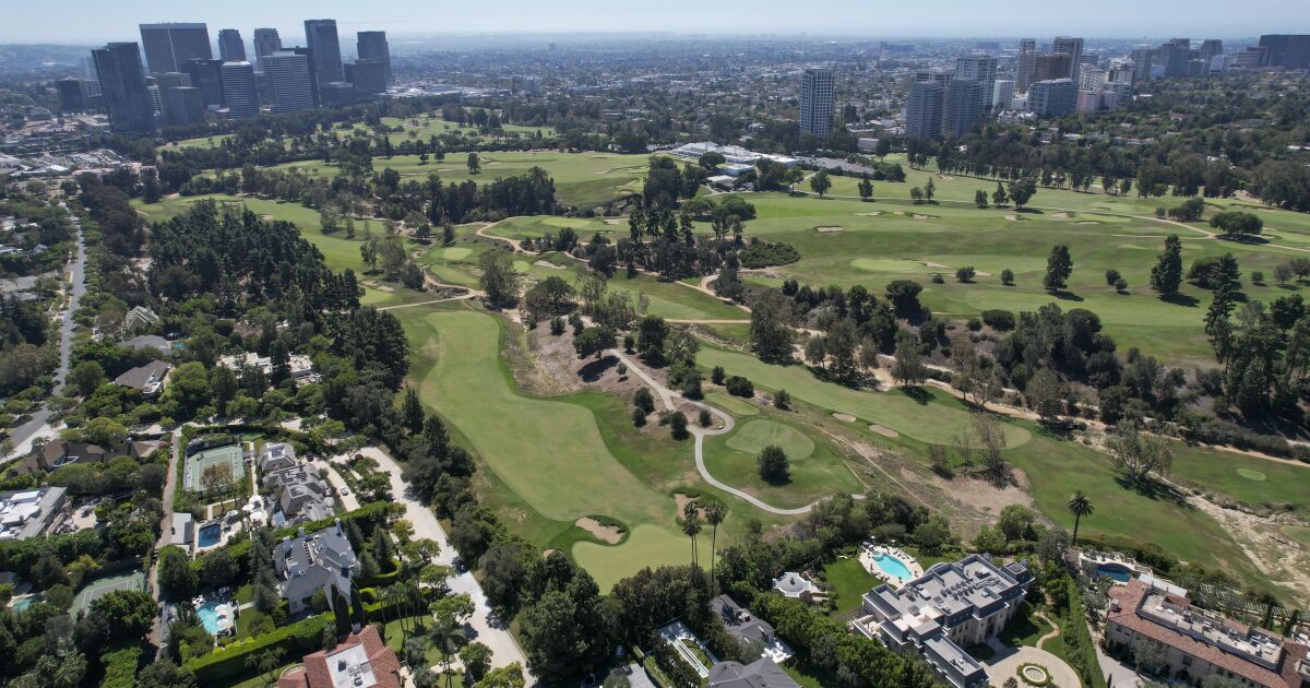 Featured image for Exploring the Mystique of L.A. Country Club: Host of the 2023 U.S. Open.