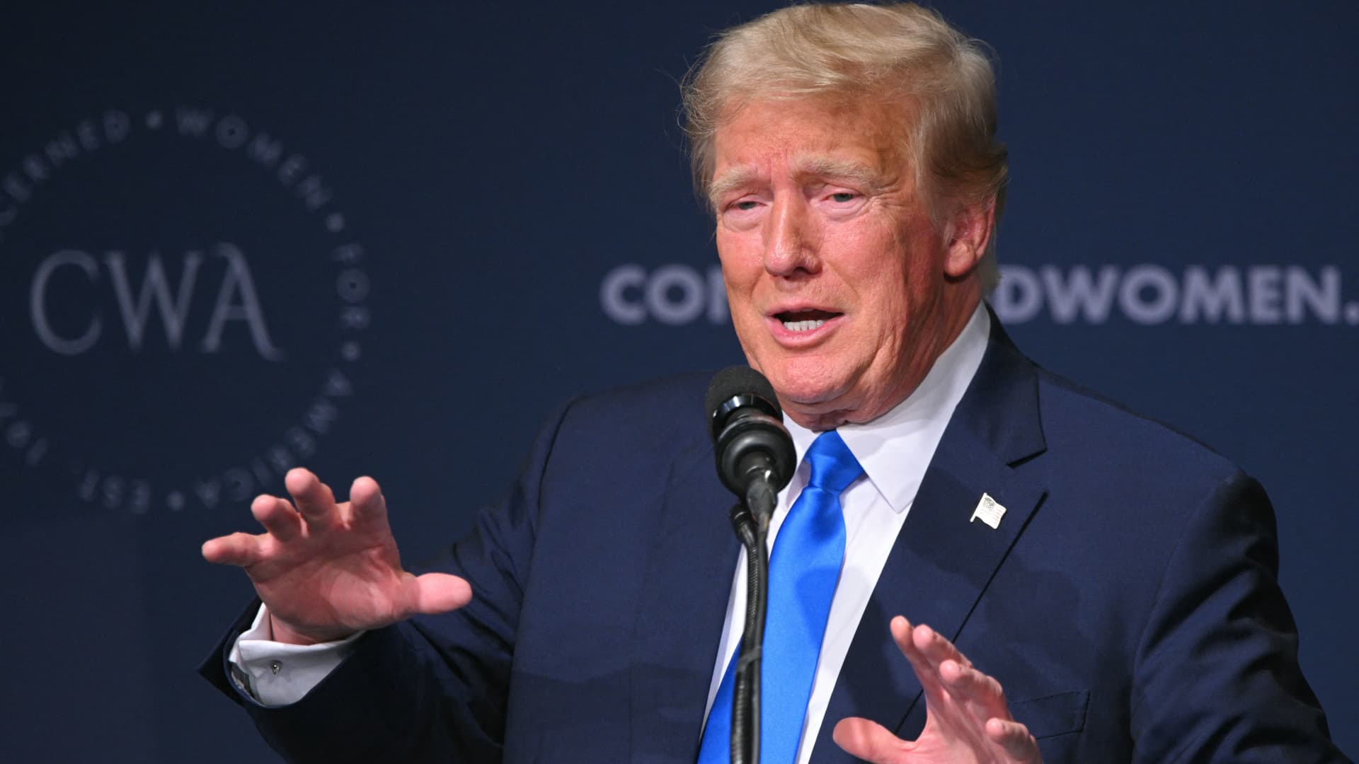 Featured image for "Trump Snubs GOP Debate, Addresses Auto Workers in Detroit"